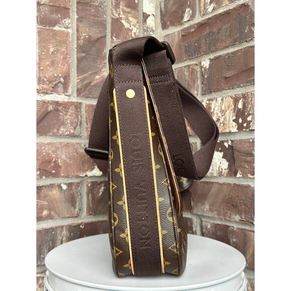 Louis Vuitton Beaubourg Messenger Bag Monogram Canvas MM 89923 - Picture 4 of 13